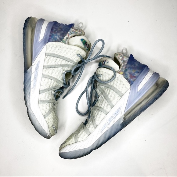 Nike | LeBron 18 Play for the Future - Picture 1 of 13
